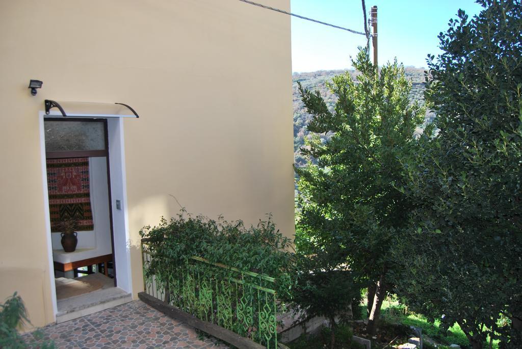 B&B Baddesalighes Bolotana 외부 사진